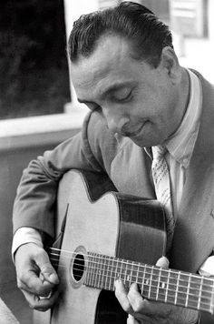 Guitare jazz manouche artisanale Castelluccia inspirée de Django Reinhardt